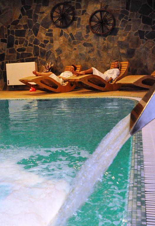 Hotel Karino Spa Polańczyk Buitenkant foto