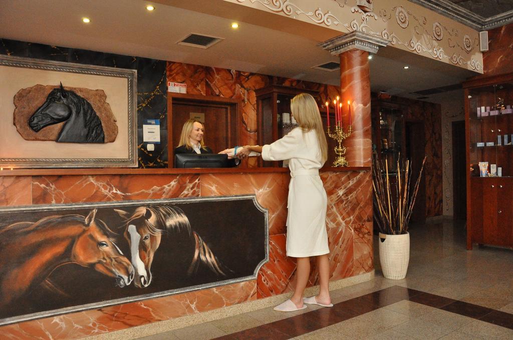 Hotel Karino Spa Polańczyk Buitenkant foto